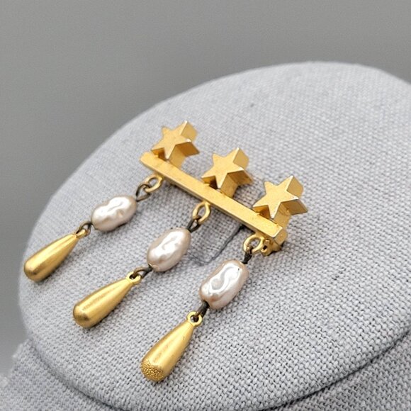 Gold Tone Bar Brooch Pin Dangle Freshwater Pearl Stars Accents 1 1/2" - Picture 2 of 6